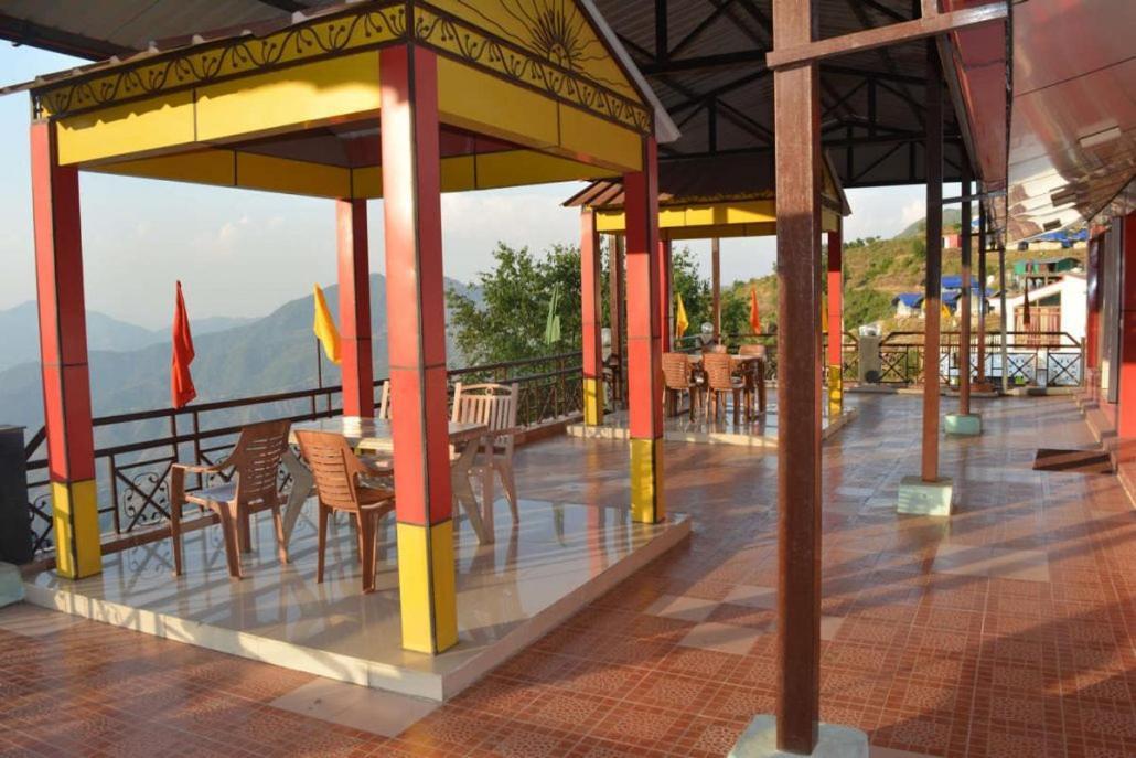 Hotel Crystal Palace Dhanaulti Exterior photo
