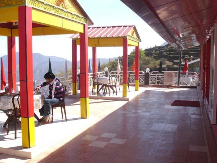 Hotel Crystal Palace Dhanaulti Exterior photo